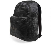 Load image into Gallery viewer, ADIDAS | CLASSIC BACKPACK Auto renew
